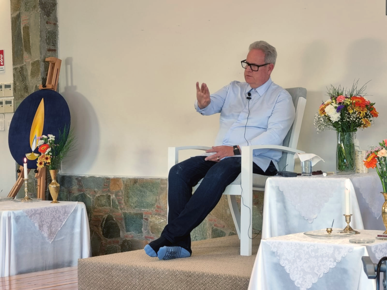 Guru Rajesh Ananda in Satsang