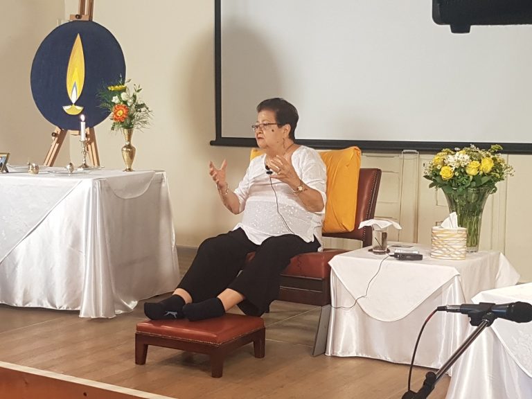Jasmni Ananda Yogini in Satsang